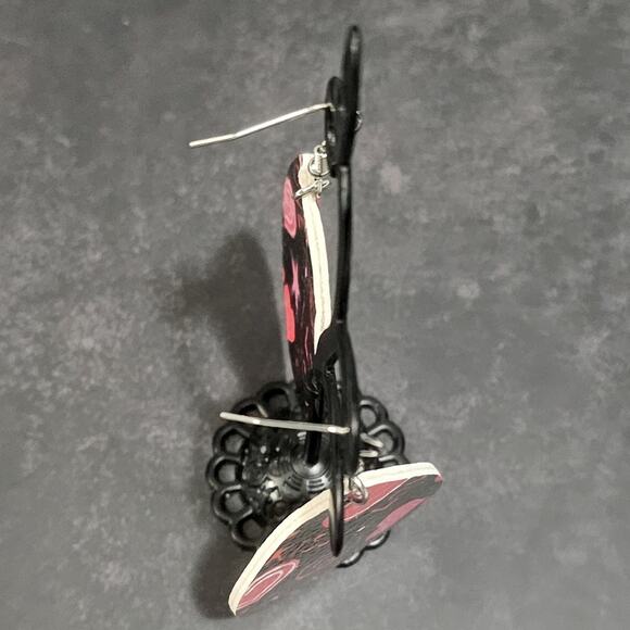 Boutique New faux leather teardrop shaped graffiti drop earrings - Picture 6 of 7